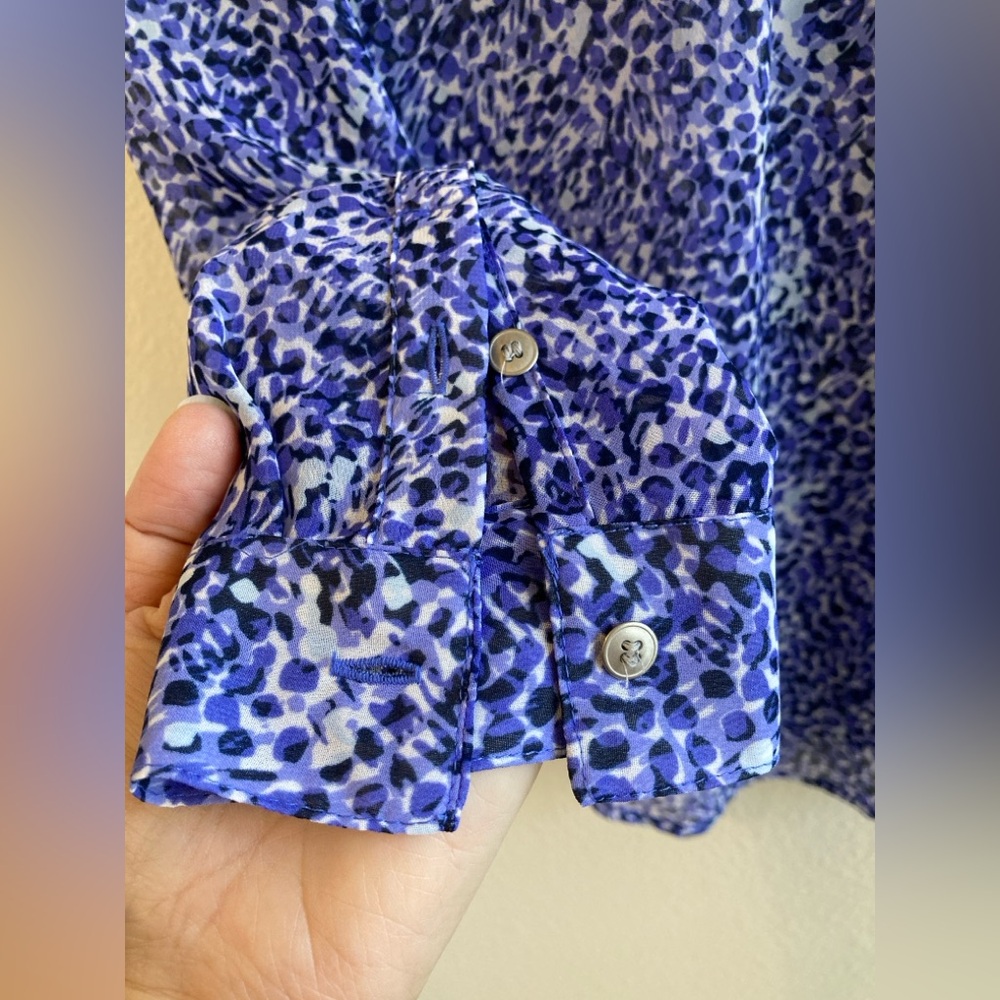 Liz Claiborne Lavender Blue Dot Print Button Down Blouse Size S - Picture 8 of 9